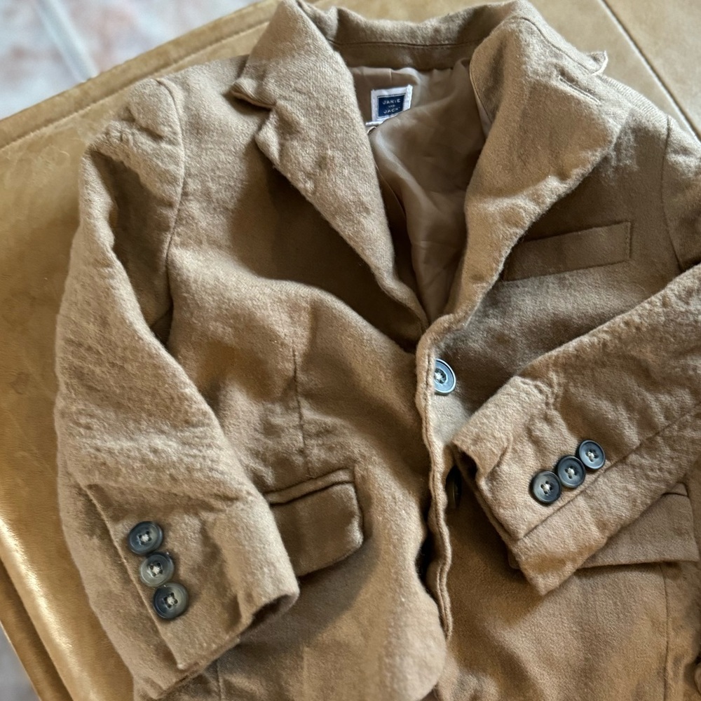 Janie & Jack 18-24 Month Infant Coat All buttons are accounted for.